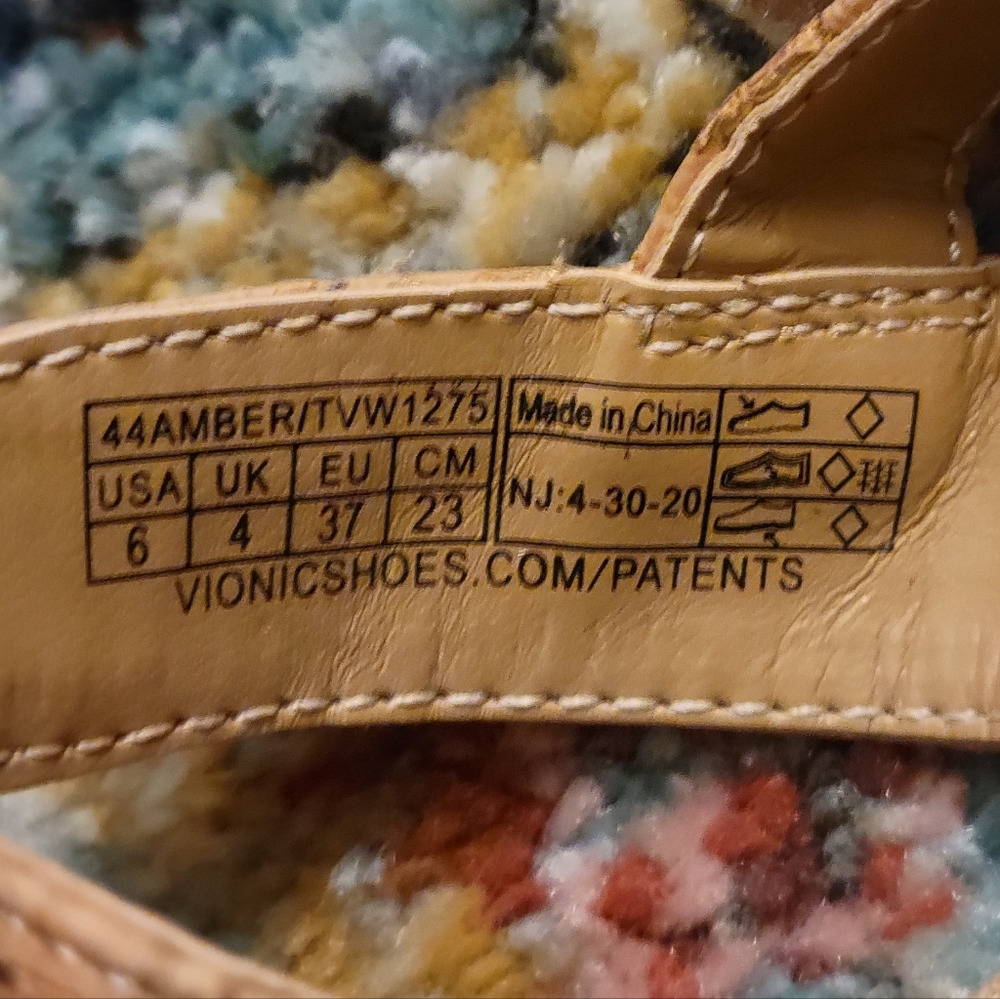 Vionic Sandals - Picture 4 of 4